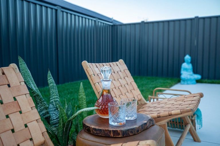 Photo of property in 2 Glenvale Place, Pyes Pa, Tauranga, 3112