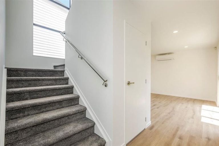 Photo of property in 13 Matukutureia Lane, Manurewa, Auckland, 2102