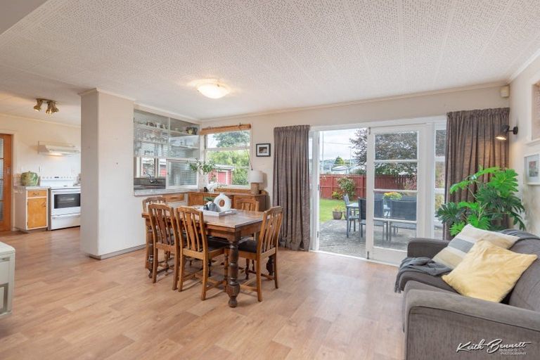 Photo of property in 71 Totara Crescent, Woburn, Lower Hutt, 5011
