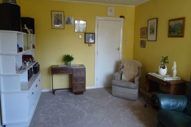 Photo of property in 53 Hampden Street, Picton, 7220