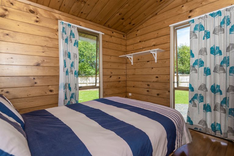 Photo of property in 88 Omaha Flats Road, Tawharanui Peninsula, Warkworth, 0986