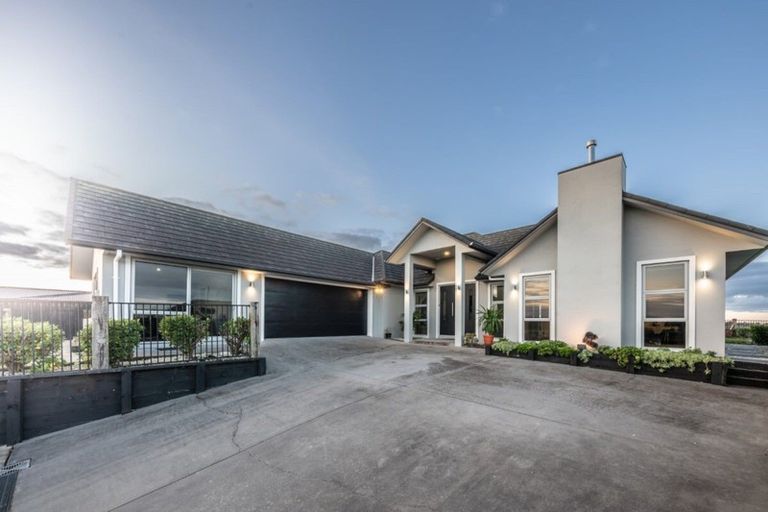 Photo of property in 160 Cumberland Drive, Flagstaff, Hamilton, 3210