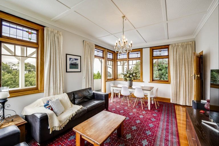 Photo of property in 11a Colenso Avenue, Hospital Hill, Napier, 4110