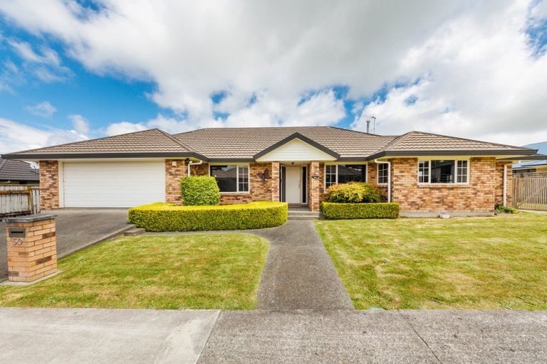 Photo of property in 30 Ursula Drive, Feilding, 4702