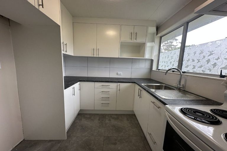 Photo of property in 8 Citril Place, Red Hill, Papakura, 2110