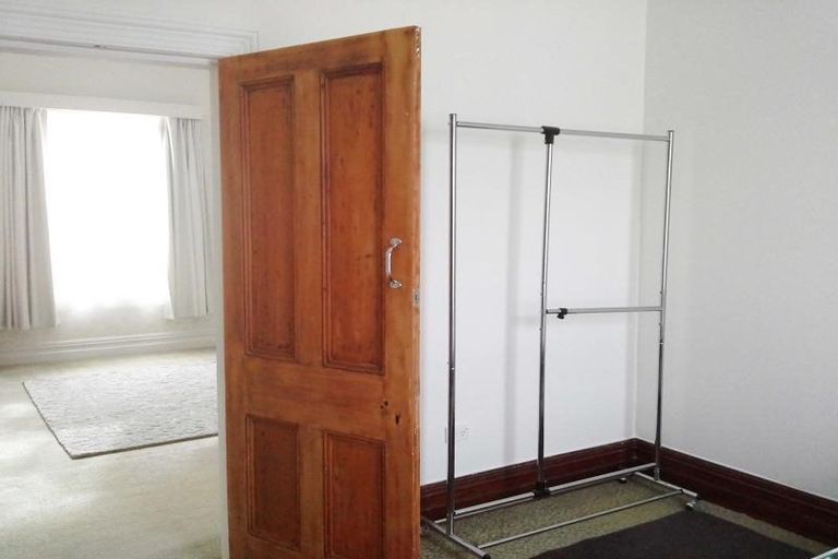 Photo of property in 8 Cutfield Road, New Plymouth, 4310