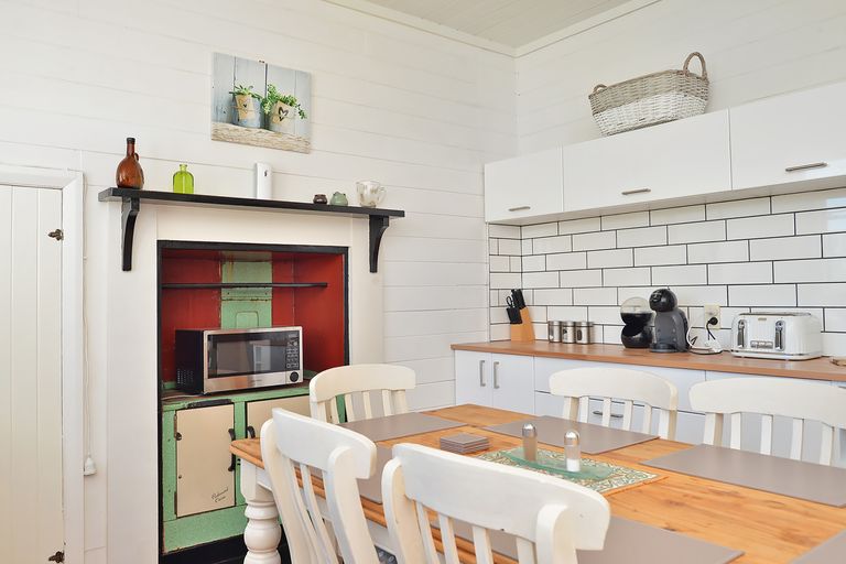 Photo of property in 4 Naples Street, Martinborough, 5711