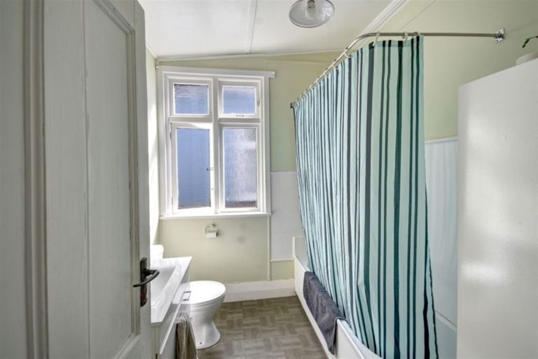 Photo of property in 33 Crown Street, North East Valley, Dunedin, 9010