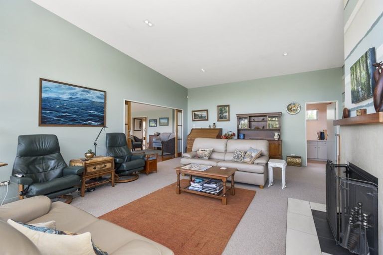 Photo of property in 14 Branksome Place, Aokautere, Palmerston North, 4471