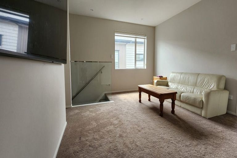 Photo of property in 28 Gecko Road, Hobsonville, Auckland, 0616