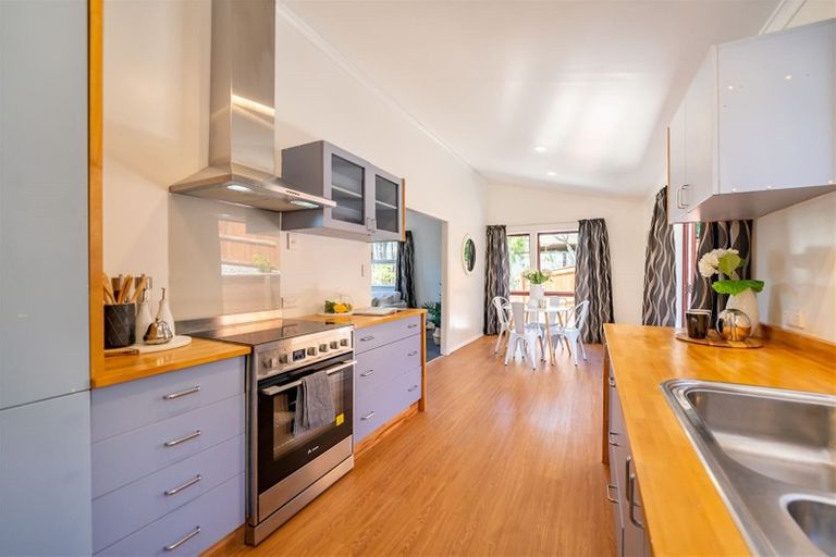 Photo of property in 17a Willis Grove, Wainuiomata, Lower Hutt, 5014