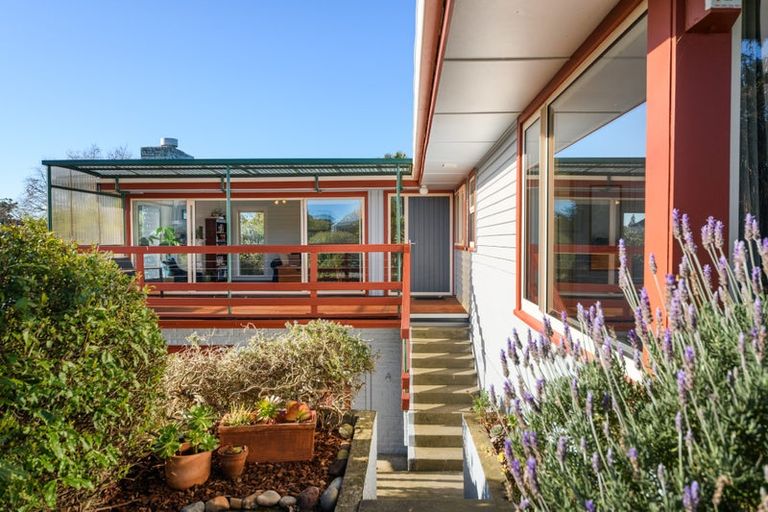 Photo of property in 39 Lincoln Terrace, Hokowhitu, Palmerston North, 4410