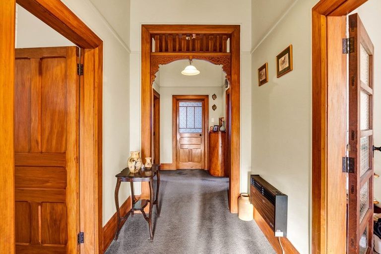 Photo of property in 30 Argyle Street, Hawera, 4610