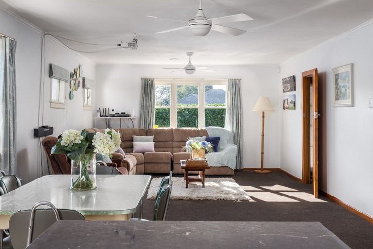 Photo of property in 45 De Lautour Road, Inner Kaiti, Gisborne, 4010