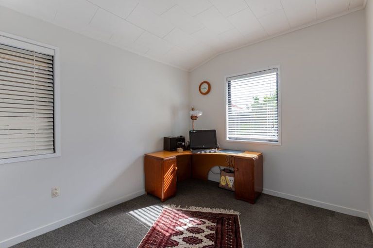 Photo of property in 68 Guy Street, Dannevirke, 4930