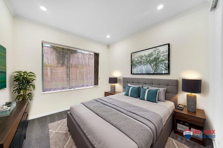 Photo of property in 335 Mahia Road, Weymouth, Auckland, 2103