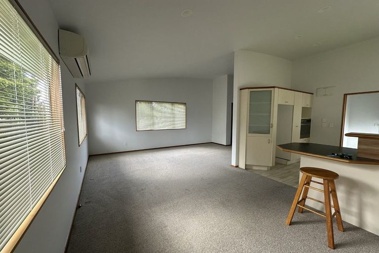 Photo of property in 1070 Beach Road, Torbay, Auckland, 0630