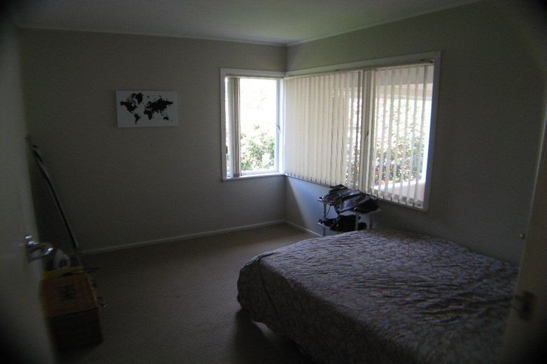 Photo of property in 19 Woodstock Road, Forrest Hill, Auckland, 0620