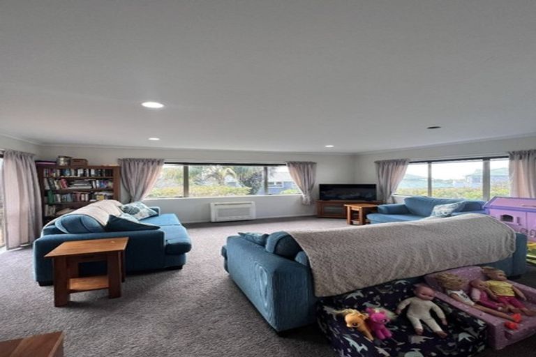 Photo of property in 2/766 Whangaparaoa Road, Manly, Whangaparaoa, 0930