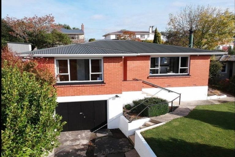 Photo of property in 23 Elwyn Crescent, Green Island, Dunedin, 9018