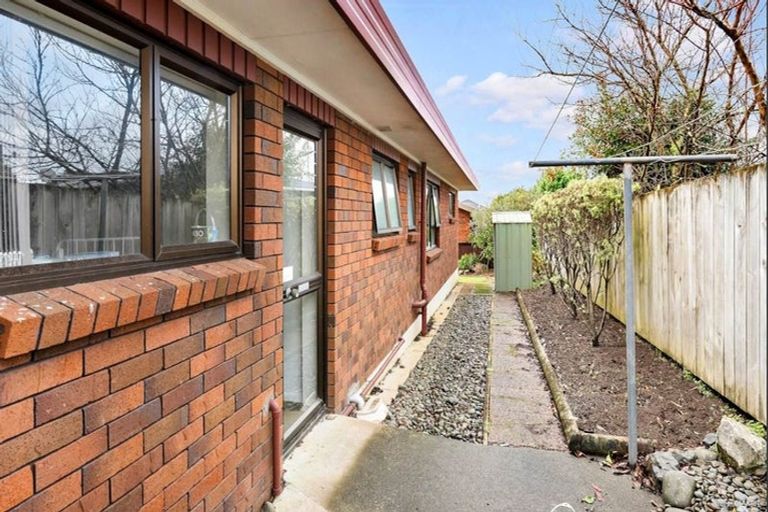 Photo of property in 1/132 Wellington Street, Pukekohe, 2120