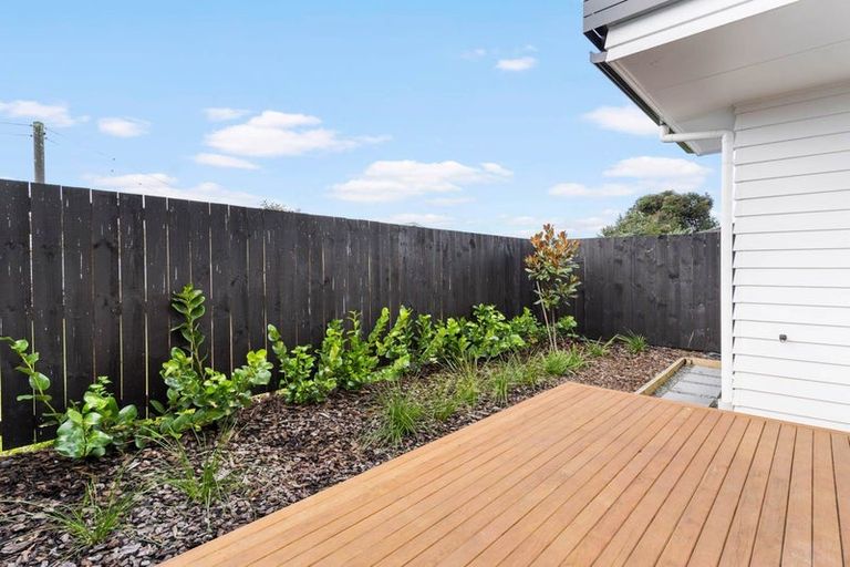 Photo of property in 13 Von Sturmer Street, Mangere East, Auckland, 2024