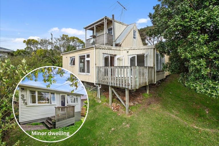 Photo of property in 37 Makiri Street, Helensville, 0800