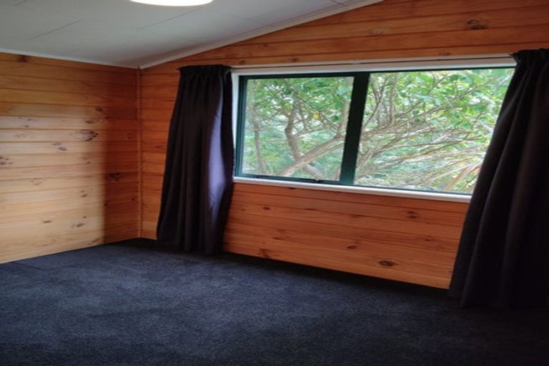 Photo of property in 9 Cottam Grove, Northcross, Auckland, 0632