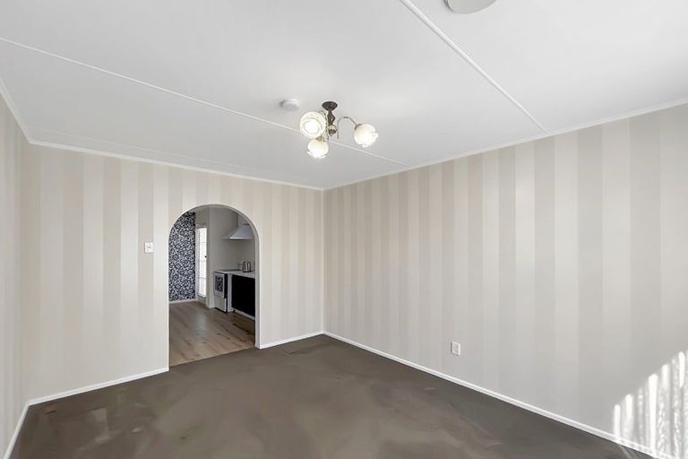 Photo of property in 9 Waterford Drive, Winton, 9720