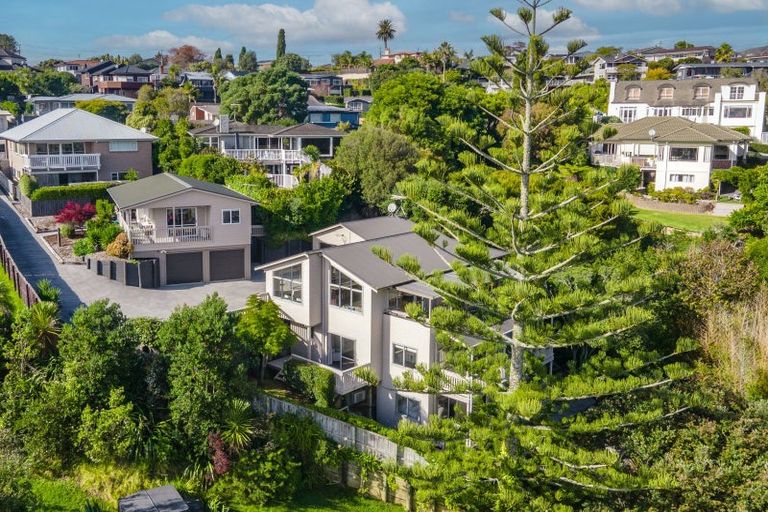 Photo of property in 11 Evelyn Road, Cockle Bay, Auckland, 2014