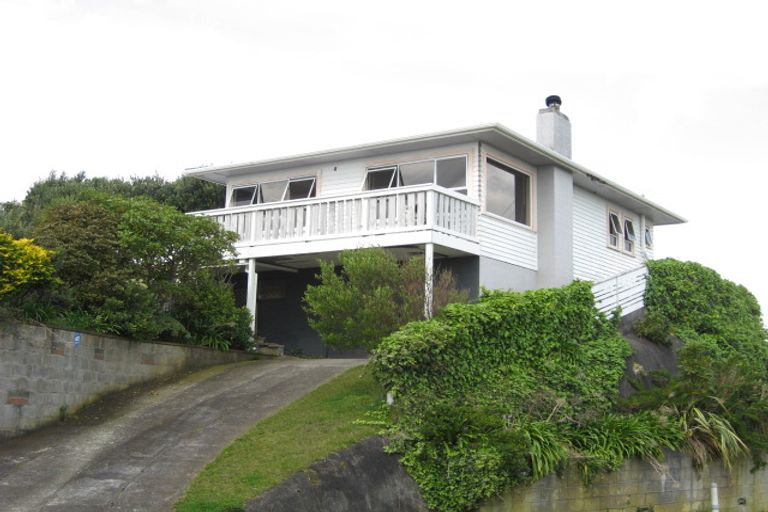 Photo of property in 10 Crownhill Street, Spotswood, New Plymouth, 4310