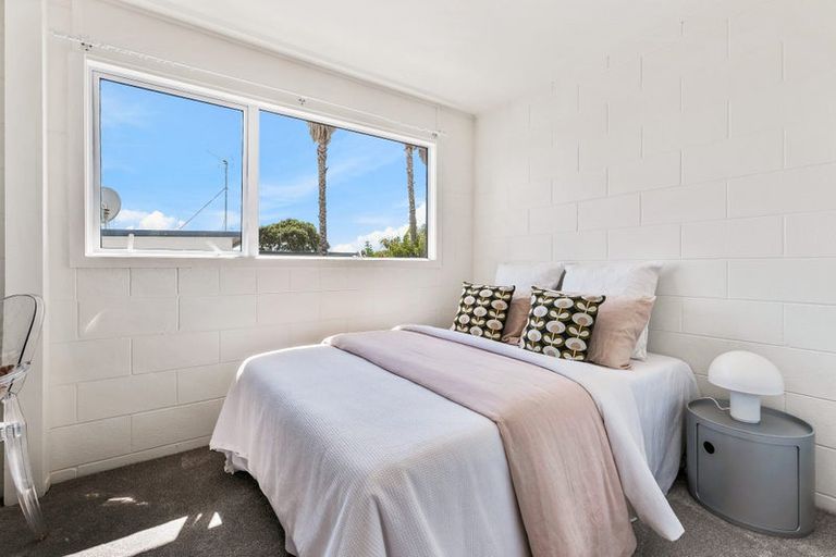 Photo of property in 9/72 Kitchener Road, Milford, Auckland, 0620