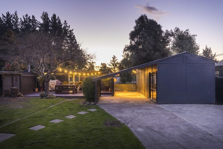 Photo of property in 49 Fitzherbert East Road, Aokautere, Palmerston North, 4471