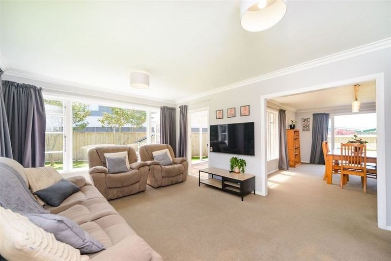 Photo of property in 90 College Street, Awapuni, Palmerston North, 4412