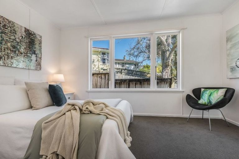 Photo of property in 11a Gemini Place, Beach Haven, Auckland, 0626