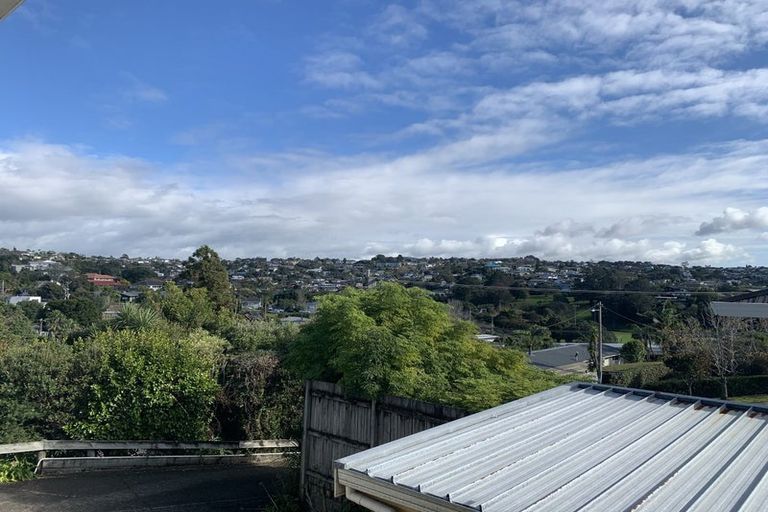 Photo of property in 1/18 Newhaven Terrace, Mairangi Bay, Auckland, 0630