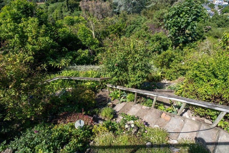 Photo of property in 31 Fitzroy Road, Bluff Hill, Napier, 4110