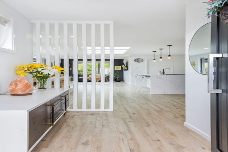 Photo of property in 69 Grandvista Drive, Green Island, Dunedin, 9018