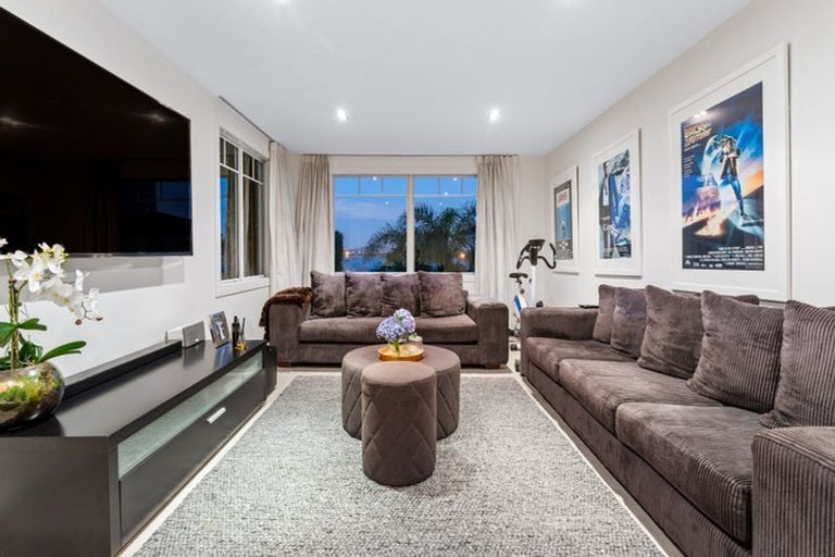 Photo of property in 87 Princes Street, Northcote Point, Auckland, 0627