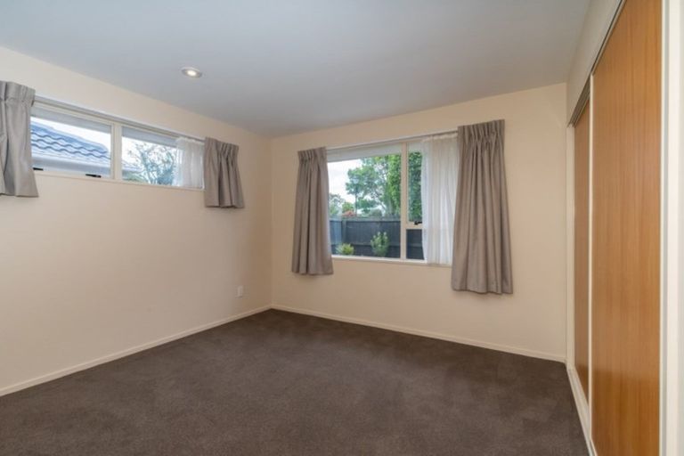 Photo of property in 2/4 Empress Place, Halswell, Christchurch, 8025