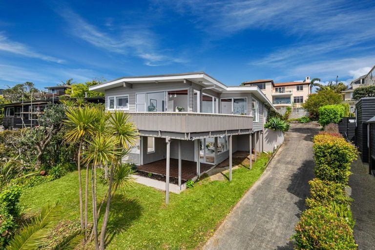 Photo of property in 29 Whitby Crescent, Mairangi Bay, Auckland, 0630