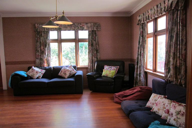 Photo of property in 32 Station Street, Alexandra, 9320