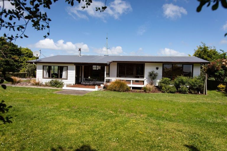 Photo of property in 47 Cowper Side Road, Dannevirke, 4976