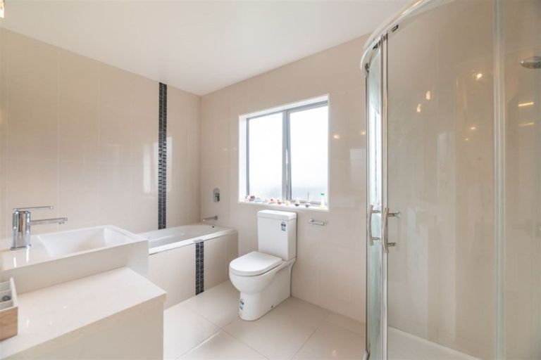 Photo of property in 23 Vino Cina Heights, Ranui, Auckland, 0612