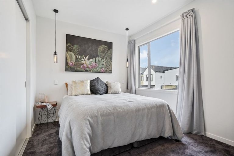 Photo of property in 12/28 Nevill Road, Hobsonville, Auckland, 0616