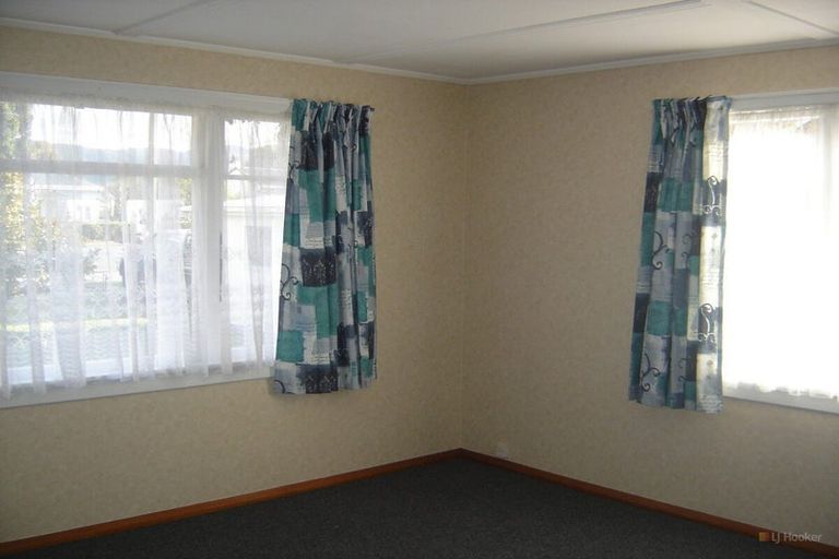 Photo of property in 10 Parsonage Road, Waimate, 7924