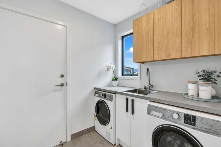 Photo of property in 3 Bragato Way, Cromwell, 9310