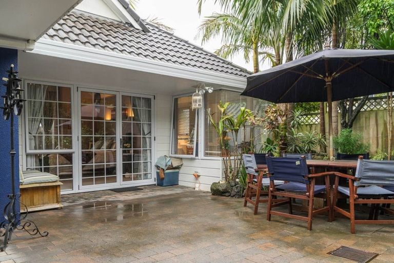 Photo of property in 2/88 Glamorgan Drive, Torbay, Auckland, 0630