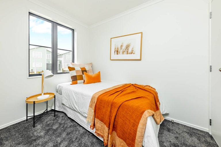 Photo of property in 11 Saddleback Crescent, Papakura, 2110