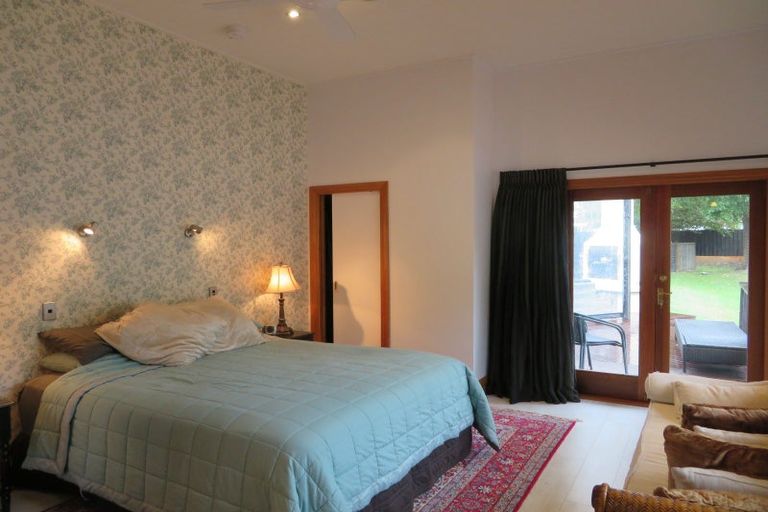 Photo of property in 6 Cardigan Street, Arrowtown, 9302